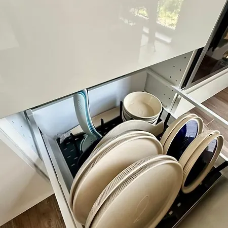 Апартамент Boho Sea View One-bedroom Pool &