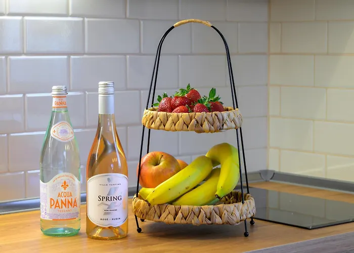 Boho Sea View One-bedroom Pool & Apartment *